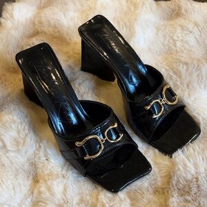 London Rag Women's Black Patent Slide Heels with Gold Horsebit Accent 7 NWOT